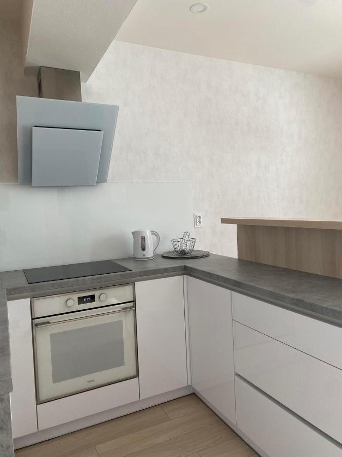 Apartman Hestia Rajecke Teplice Bagian luar foto