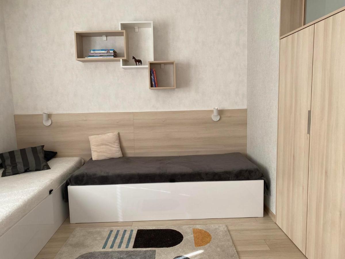 Apartman Hestia Rajecke Teplice Bagian luar foto